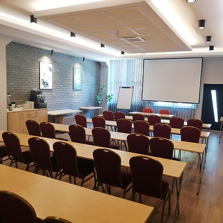 Hotel Zakliki Krakow Luaran gambar