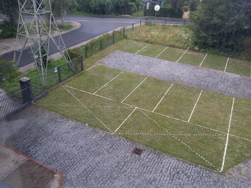 Hotel Zakliki Krakow Luaran gambar
