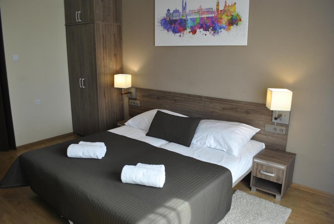 Hotel Zakliki Krakow Luaran gambar